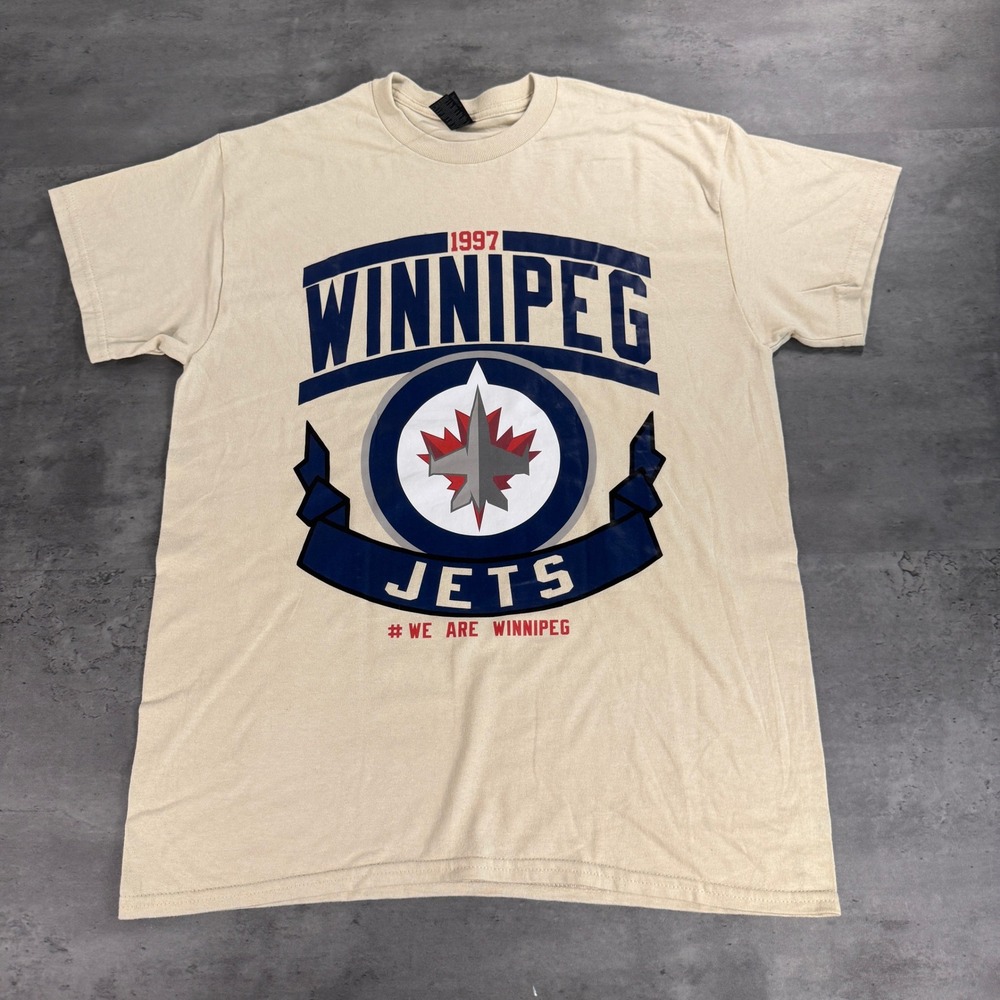 Gildan Winnipeg Jets T Shirt Mens Medium Tan Khaki NHL Hockey We Are Winnipeg